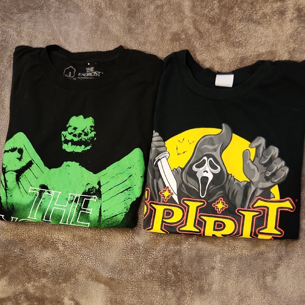 Exorcist and Spirit Halloween Logo Horror Graphic Tees - Size Small